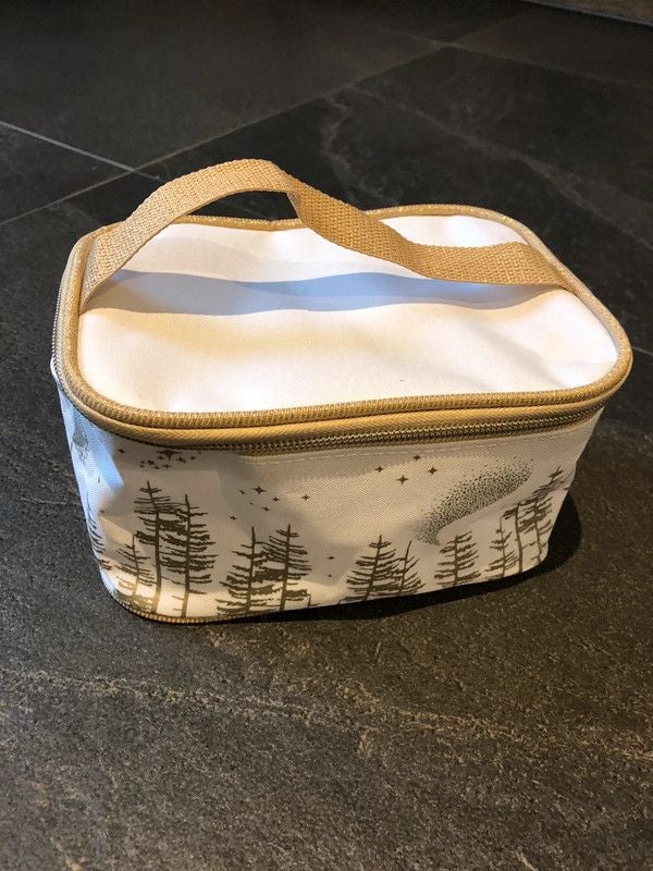 trousse pochette de voyage yves rocher