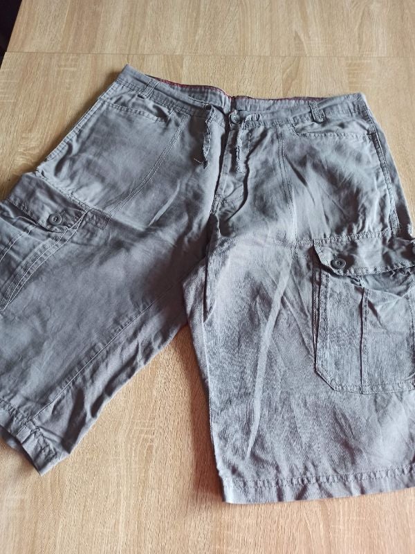 Bermuda taille 42