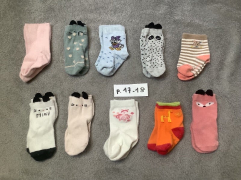 Lot chaussettes p17-18