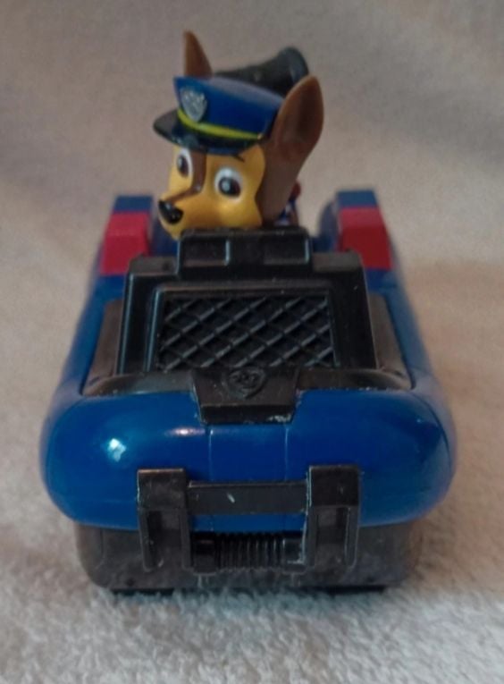 Figurine articulée et véhicule  de la Pat patrouille