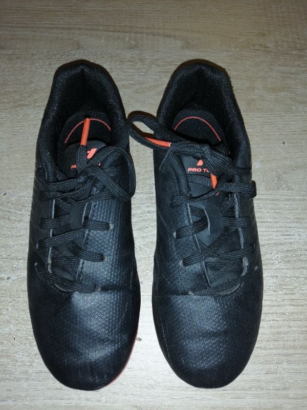 Chaussures de foot taille 31