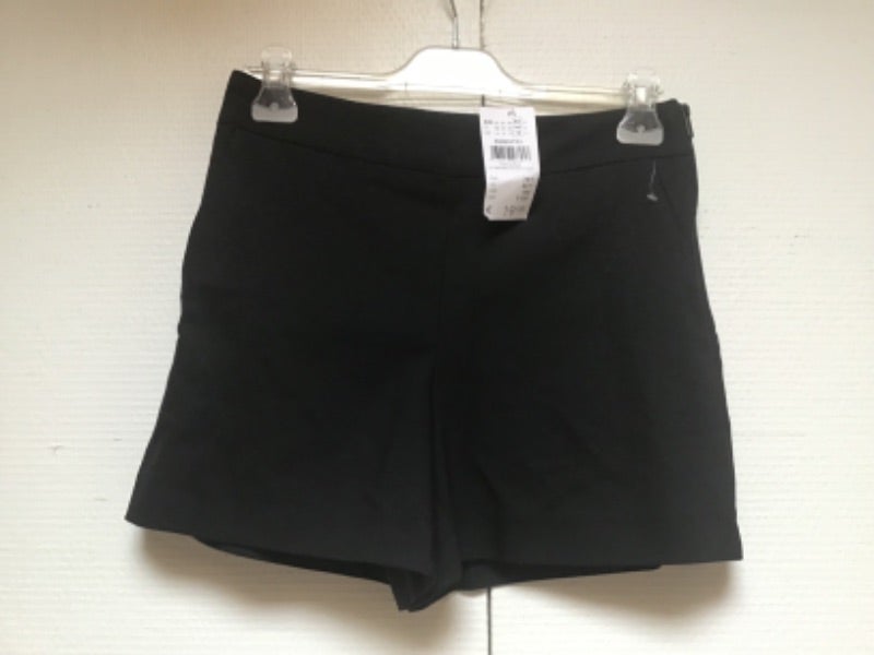 Short neuf