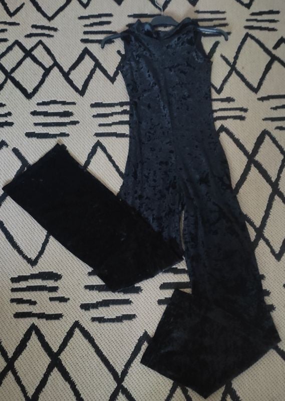 Combinaison en velours noir
