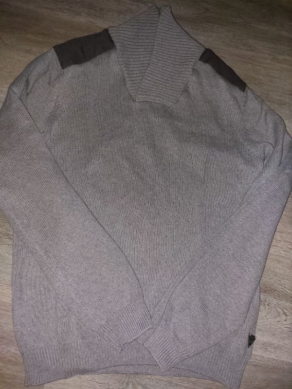 Pull col v