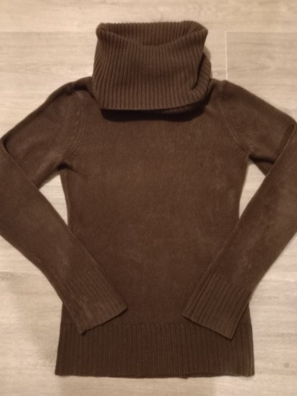 Pull col roulé douillet
