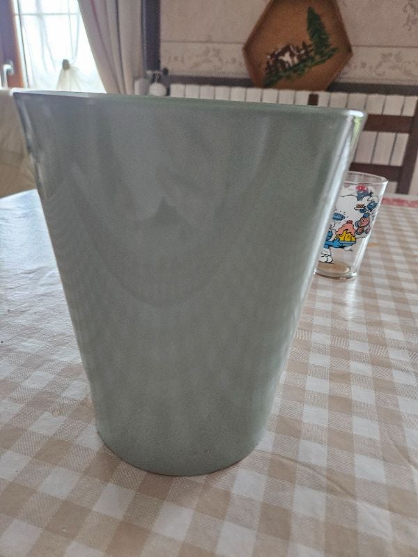 Cache pot
