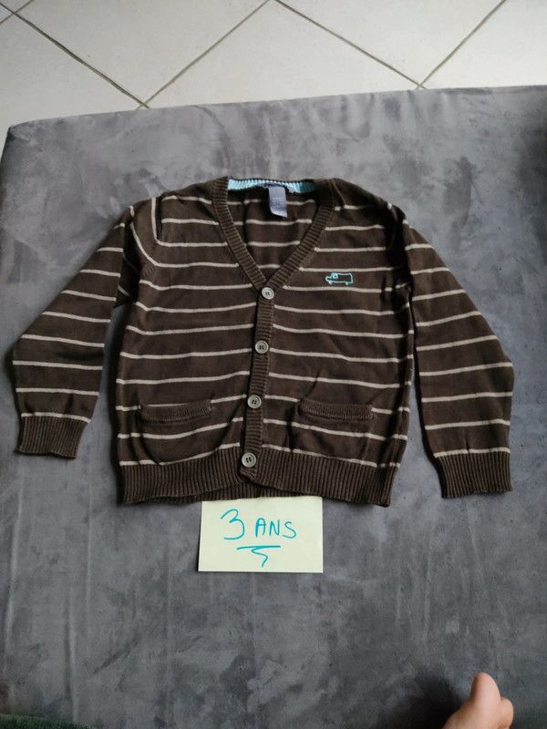Gilet 3-4 ans h&m Très bon état