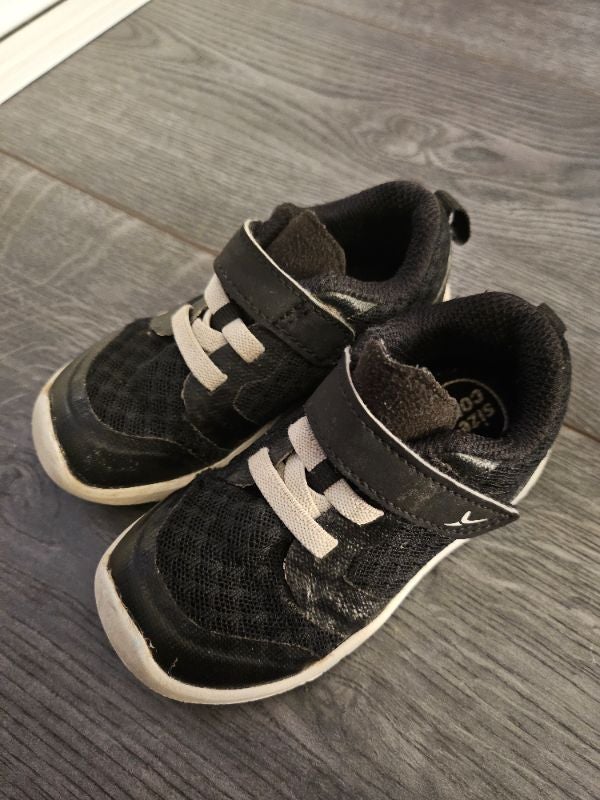 Baskets Domyos taille 21