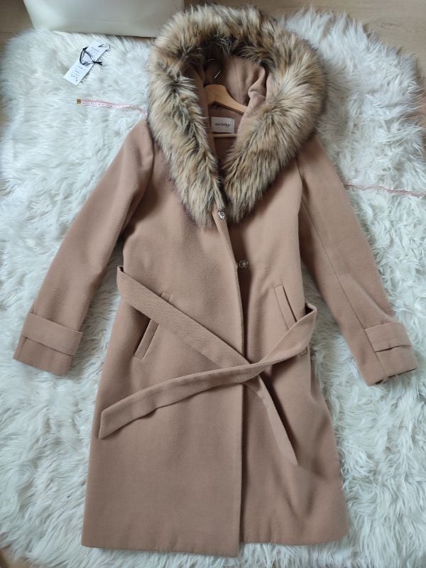 Manteau camel capuche fausse fourrure ceinture 34