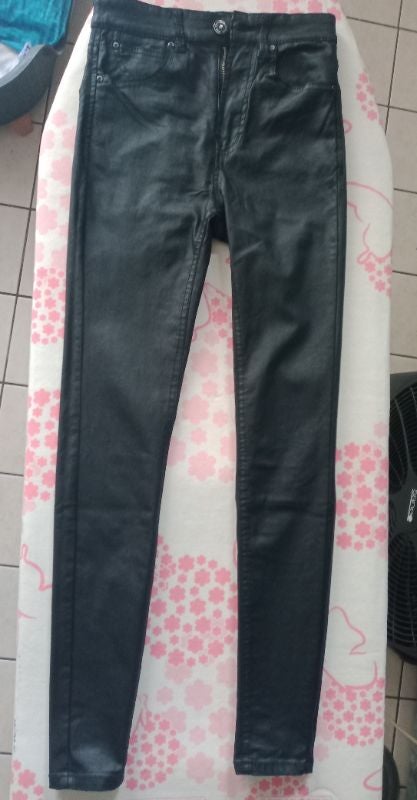Pantalon enduit