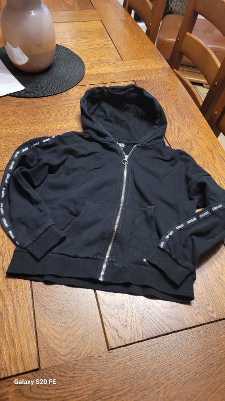Sweat capuche XXS ado ou 12 ans
