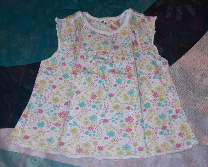 Tee-shirt sans manches 74 cm