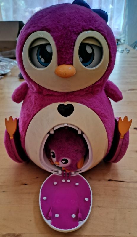 Jouet interactif "Pingouin et sont BB"