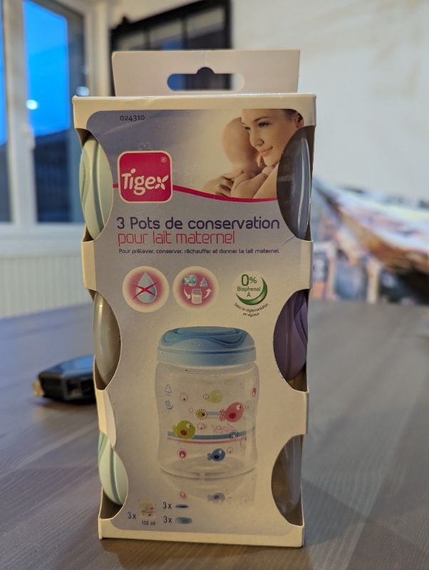 Lot de 3 pots de conservation pour lait maternel Tigex. NEUF sous blister   3 x 150 ml.   Prix : 6 €