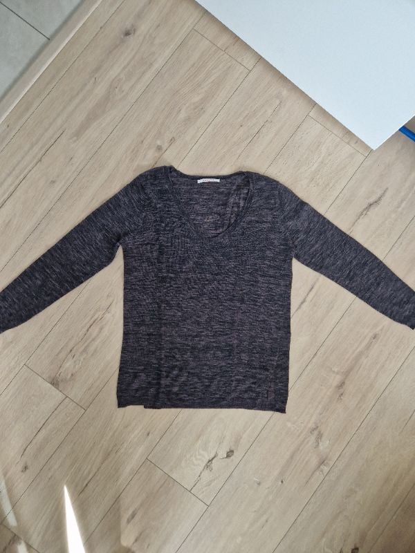 Pull col V