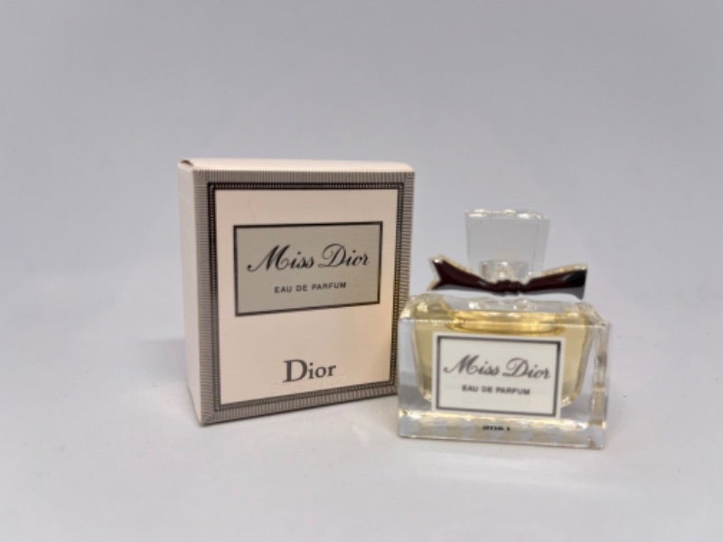 Miniature Miss Dior