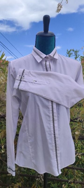 couture joli chemisier blanc taille L vintage état neuf