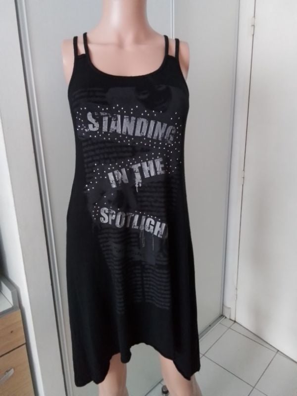 ROBE COURTE