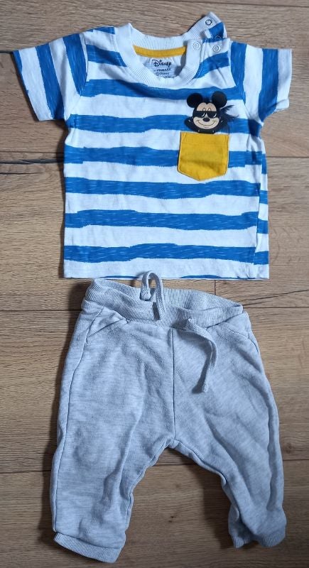 Look bébé garçon Tshirt manches courtes Mickey et jogging