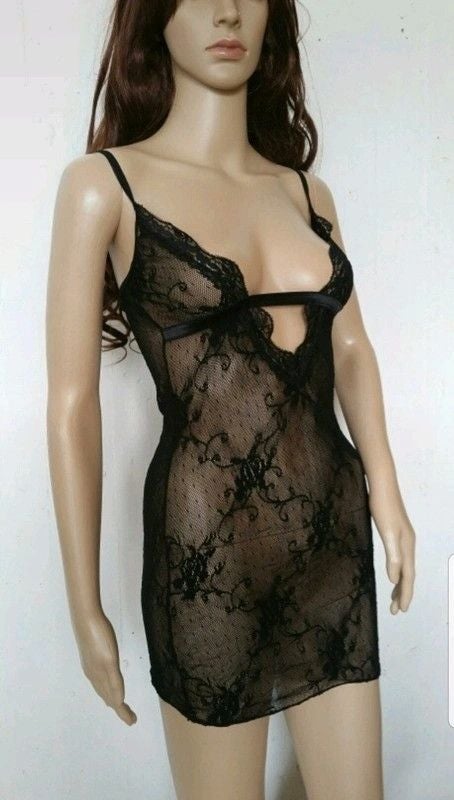 Lingerie guipure plumetis dentelle noire Leg Avenue