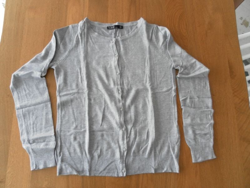 cardigan gris