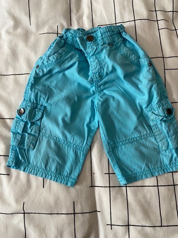 vends bermuda kid kanay taille  2 ans