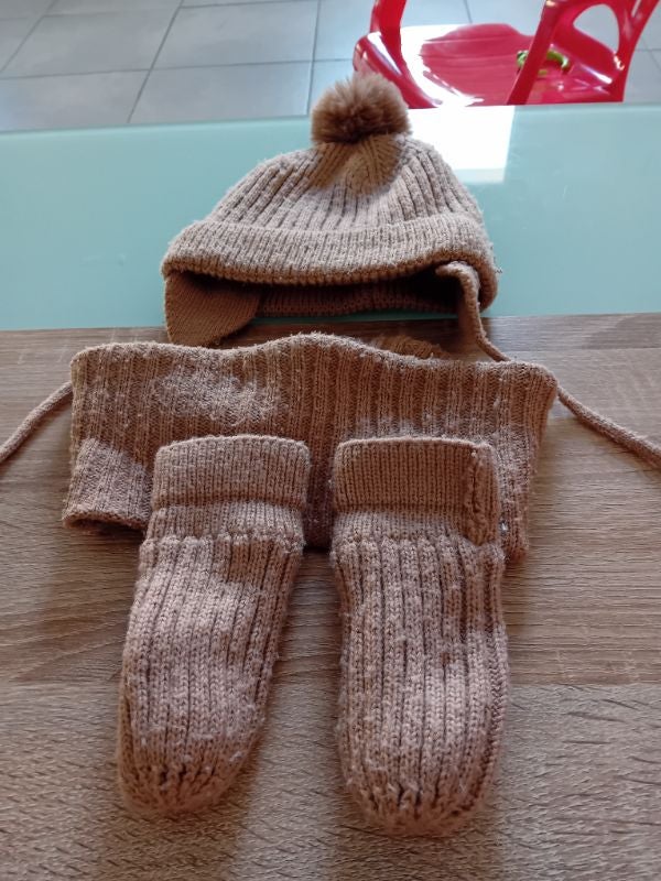 Bonnet gant écharpe