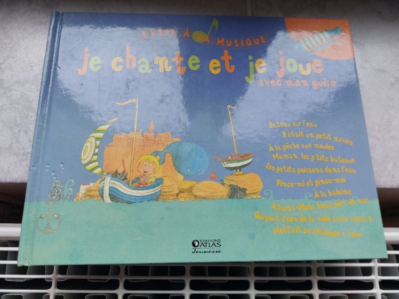 Livre je chante et je joue