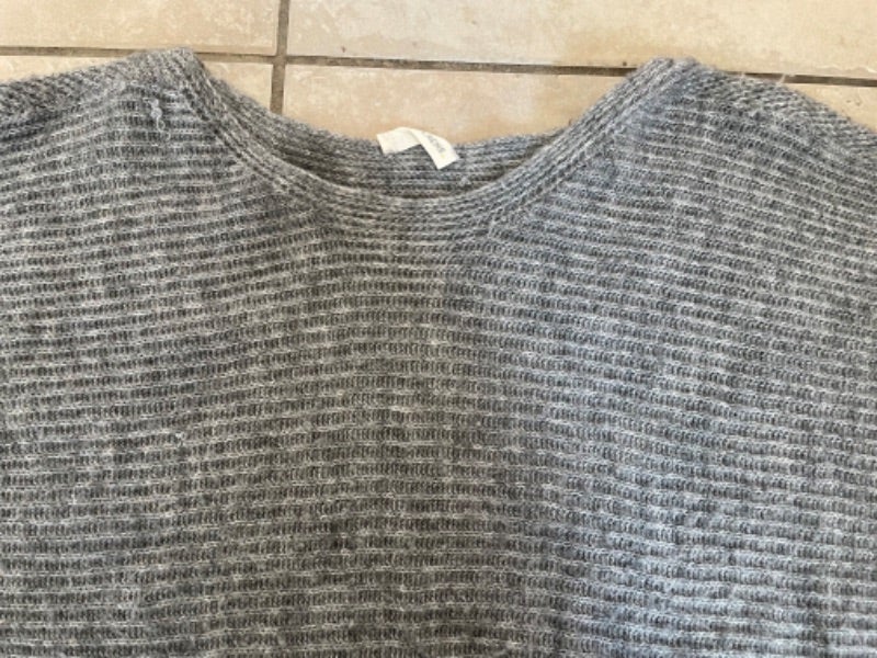 Pull chauve souris cache cache taille S