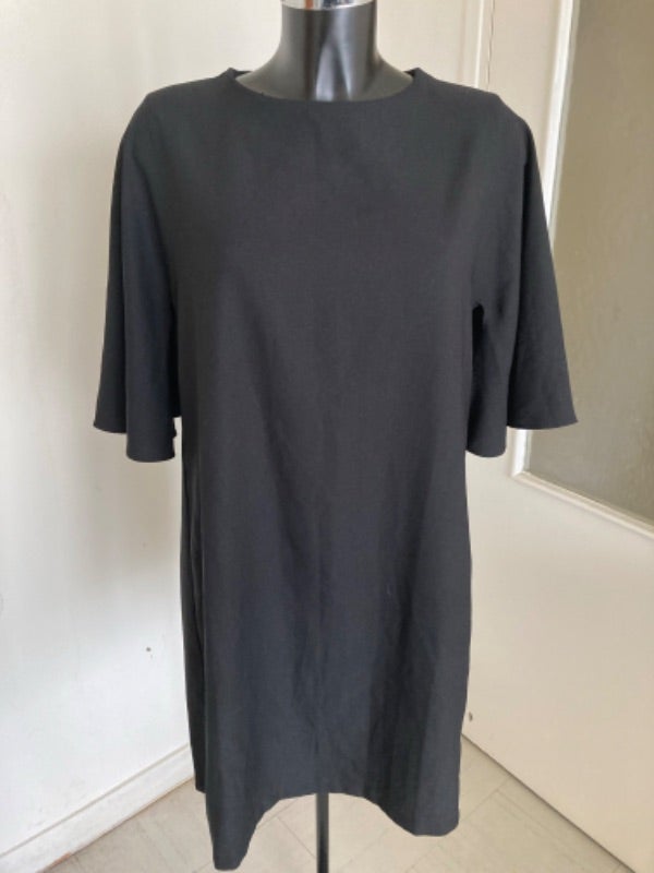 Robe chic classe Mango taille 40/L