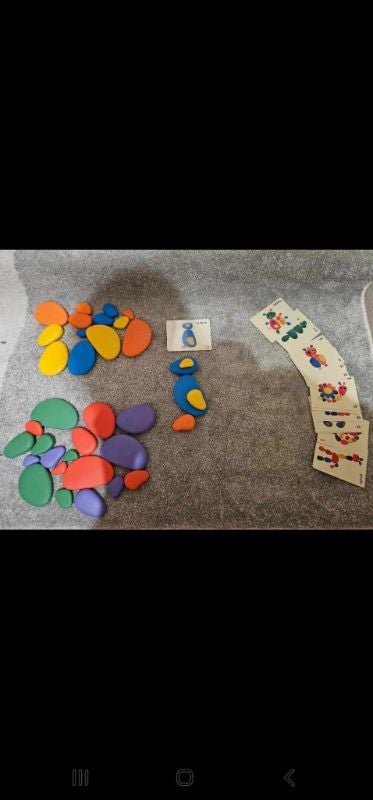 Galet montessori type raimbow pebbles