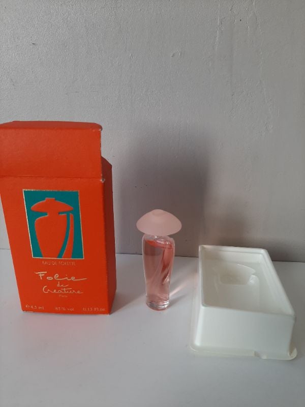 Miniature de parfum.  Folie de créature.  Gilles Cantuel