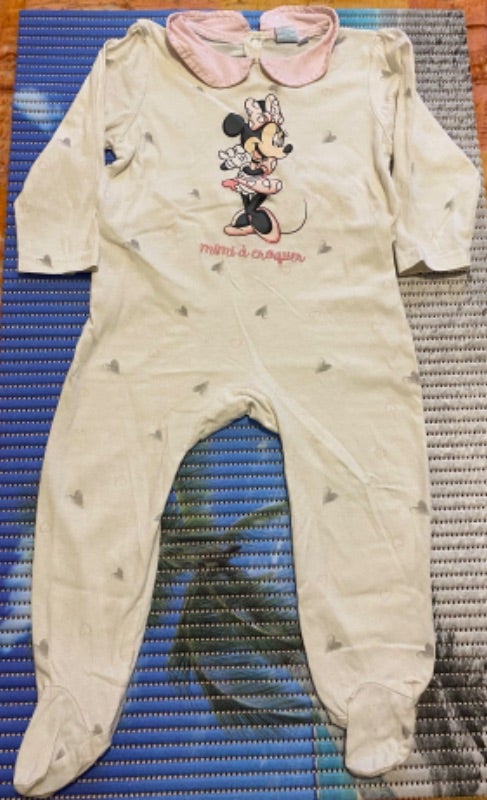 Pyjama Minnie taille 24 mois