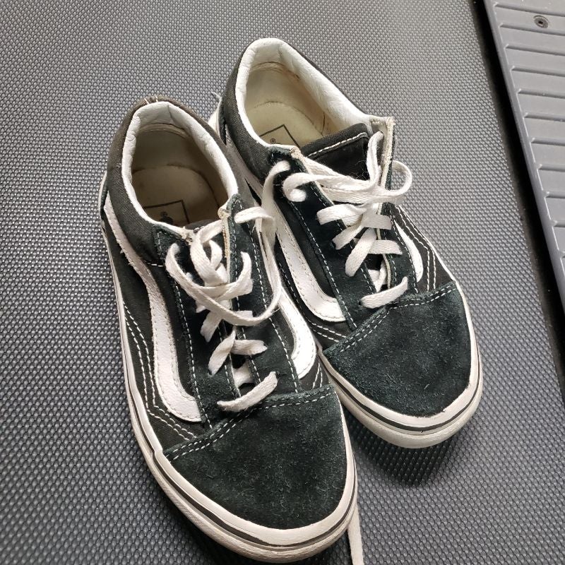 Baskets  fille /garçon  pointure 30 vans