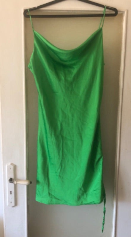 Robe à bretelles