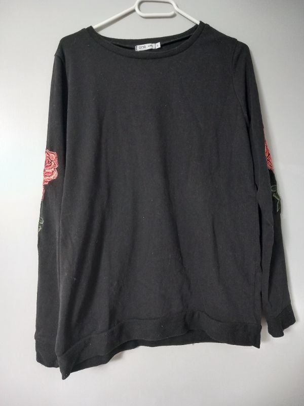 Pull noir