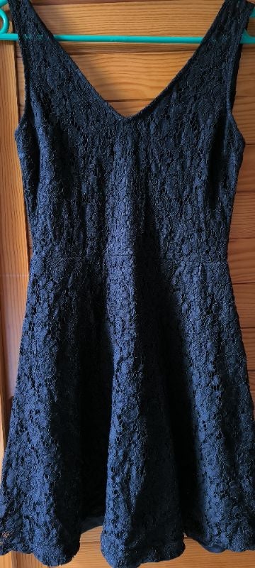 Robe dentelle "Jennyfer"