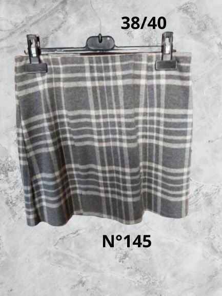 N°145 Jupe grise/blanche T38/40. Tally Weijl.