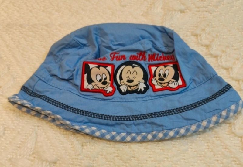 Bob Mickey Disney baby 6-12mois 0€25 -55% dès 2 achetés