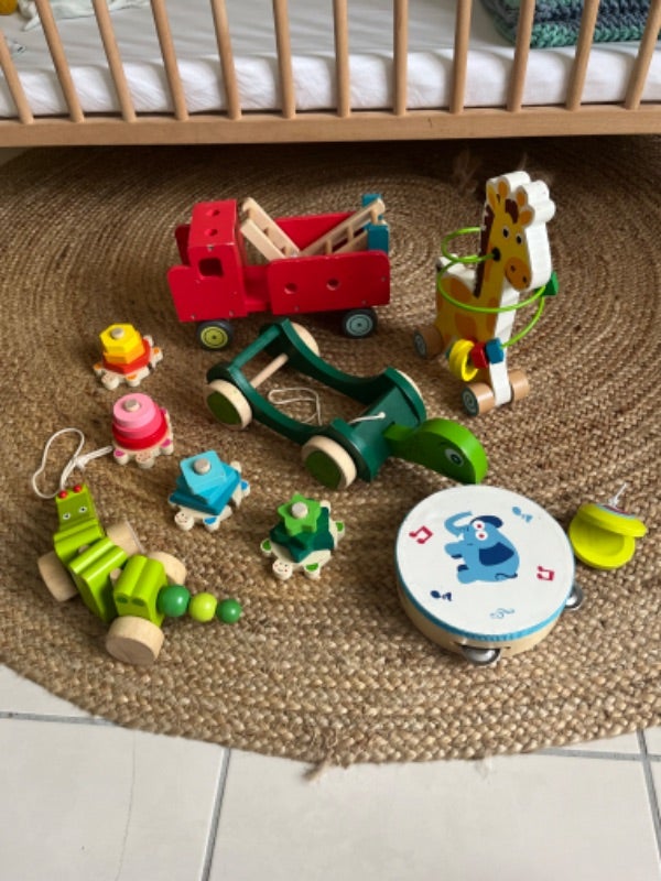Lot jouets bois