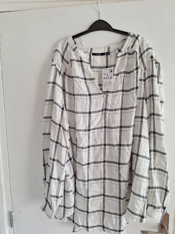 Chemise.