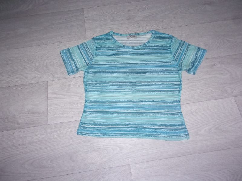 Tee shirt SUCHITA tons bleus translucide taille 38 TBE