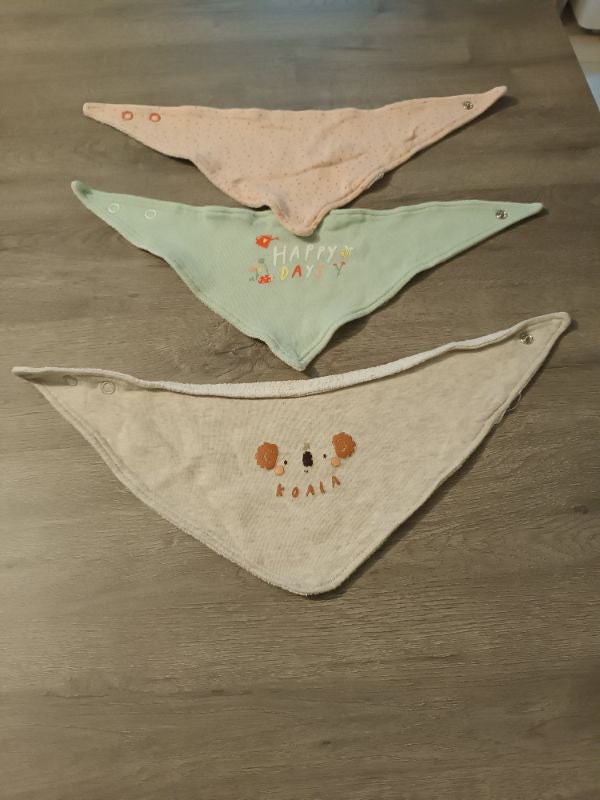 Lot bavoirs bandana fille