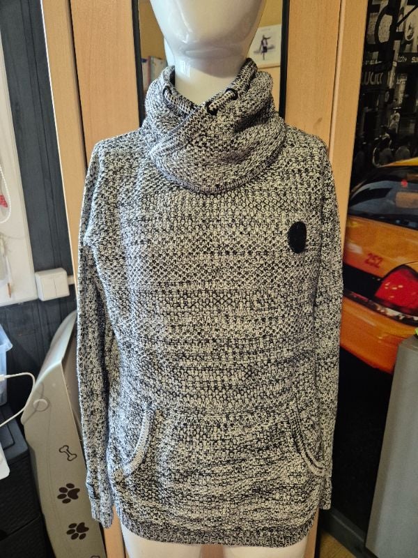 Pull gris noie taille 12 ans Kaporal