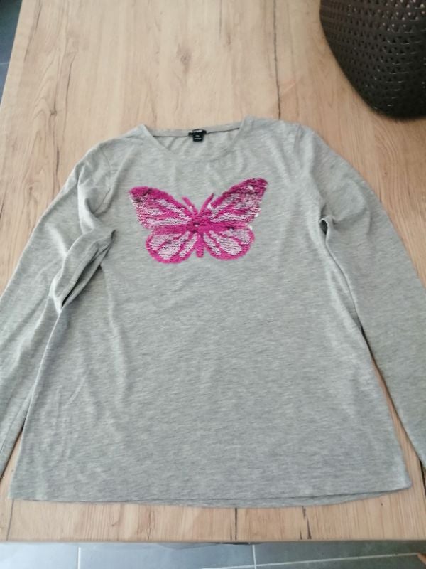 T-shirt motif papillon 12 ans