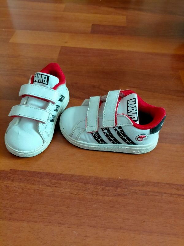 Basket adidas
