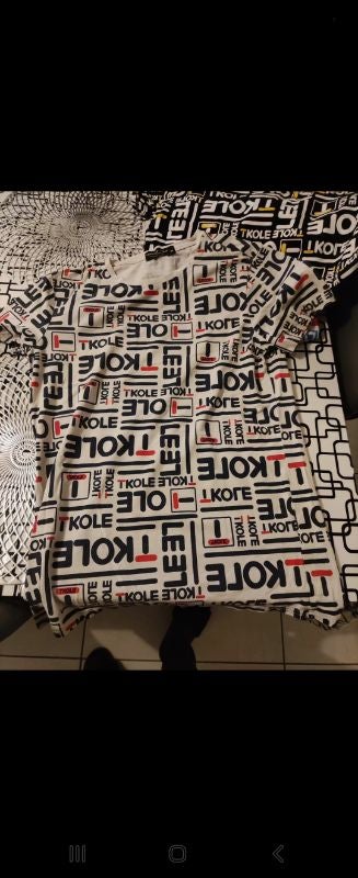 Tee shirt