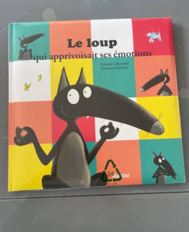 Grand livre Le Loup qui apprivoisait ses émotions Auzou Neuf sous blister
