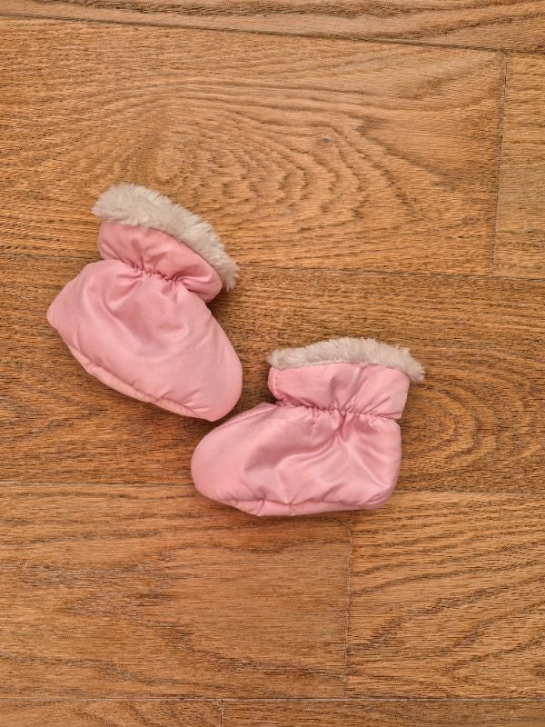 Chaussons rose 3/6 mois