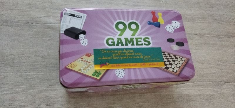 Boîte multi jeux